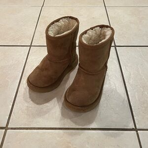 UGG Classic Short Chestnut Toddler Boot